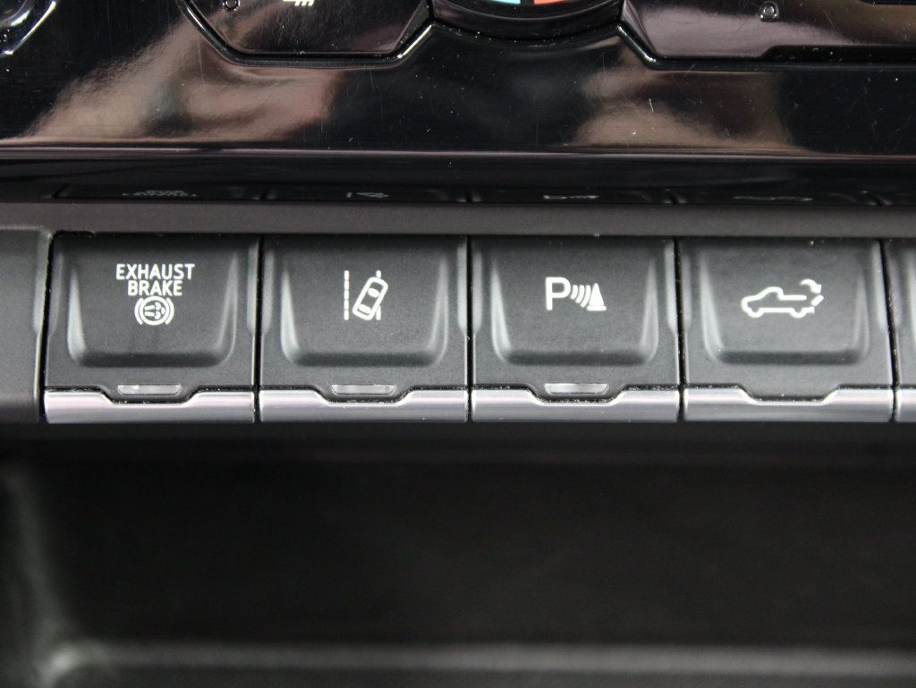 Used 2025 GMC Sierra 2500 AT4 AWD/4WD image 72