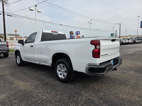 Used 2022 Chevrolet Silverado 1500 W/T RWD image 3