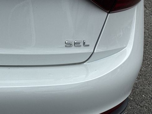 Used 2024 Volkswagen Jetta SEL image 35