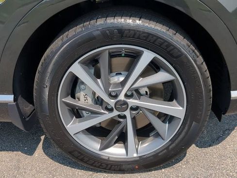 Used 2025 Genesis GV80 3.5T Advanced AWD/4WD image 10