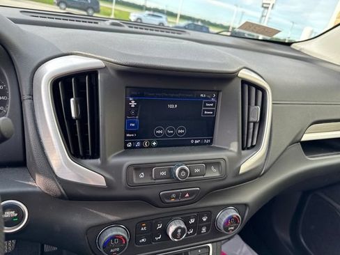 Used 2023 GMC Terrain SLE w/ Driver Convenience Package AWD/4WD image 21