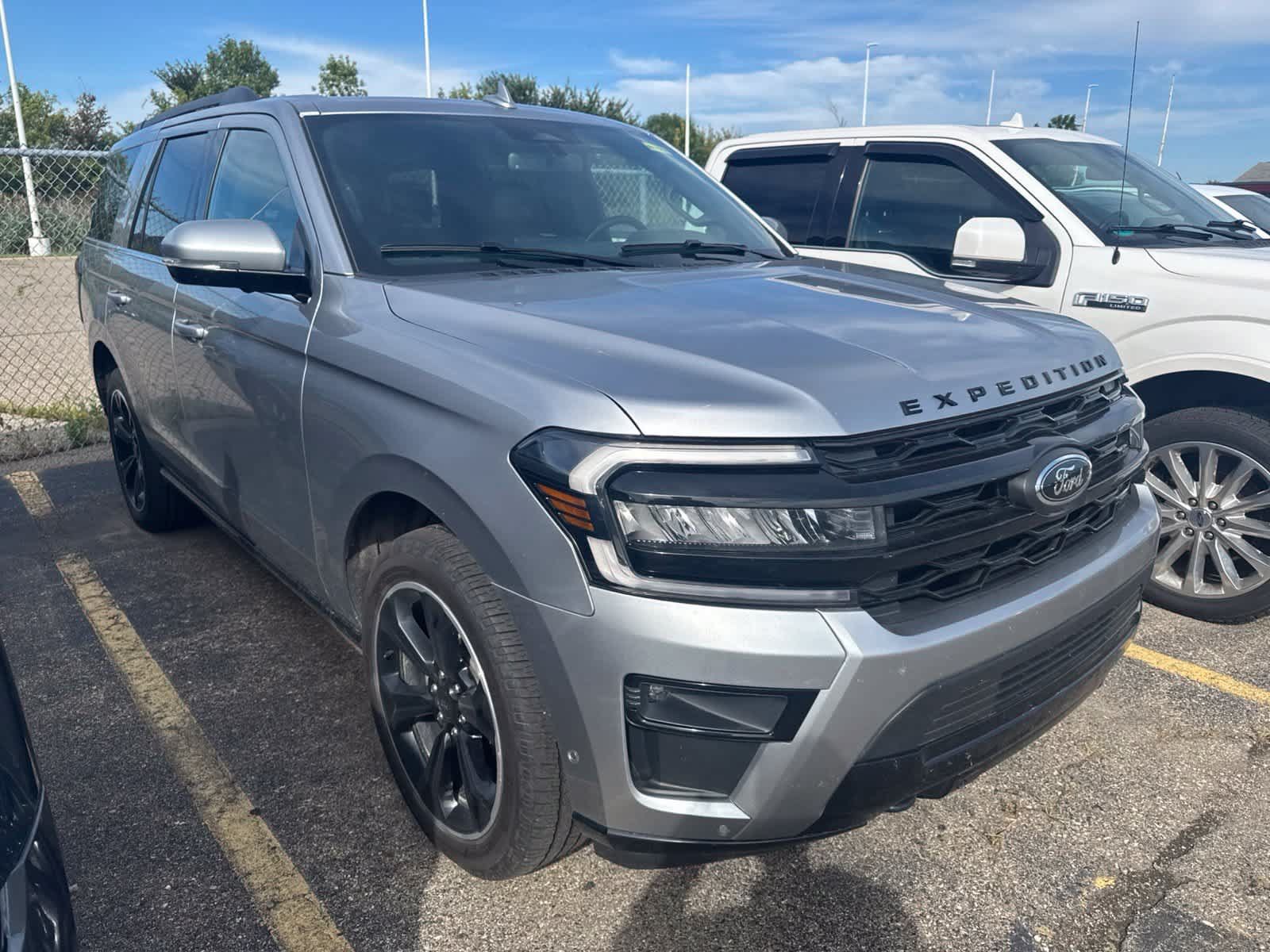 Used 2022 Ford Expedition Limited AWD/4WD image 28