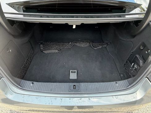 Used 2010 Mercedes-Benz E 350 4MATIC Sedan image 14