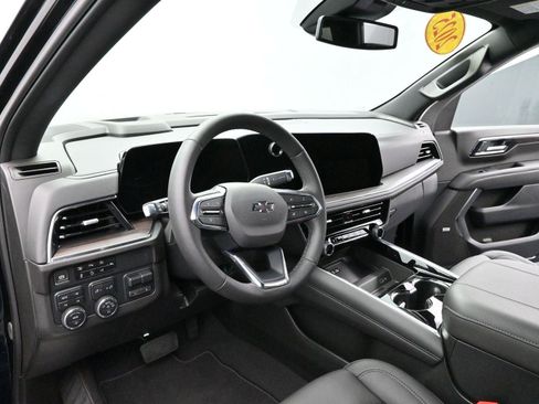 Used 2025 Chevrolet Tahoe Z71 w/ Z71 Off-Road Package image 19