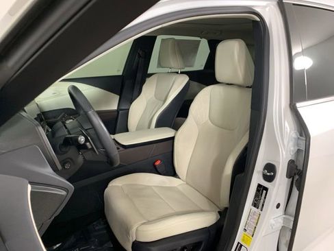 Used 2024 Lexus RX 350 AWD w/ Convenience Package image 27