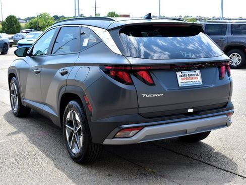 Used 2025 Hyundai Tucson SEL FWD image 4