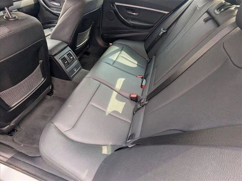 Used 2018 BMW 330i Sedan w/ Convenience Package image 15