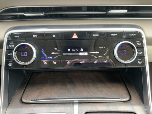 Used 2024 Genesis GV80 3.5T w/ Prestige Package AWD/4WD image 29