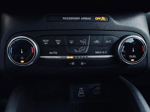 Used 2025 Ford Escape Active image 31