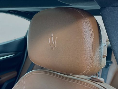 Used 2018 Maserati Ghibli S Q4 image 13