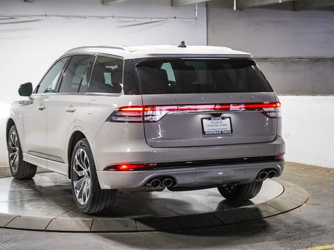 Used 2023 Lincoln Aviator Grand Touring w/ Class IV Trailer Tow Package image 10