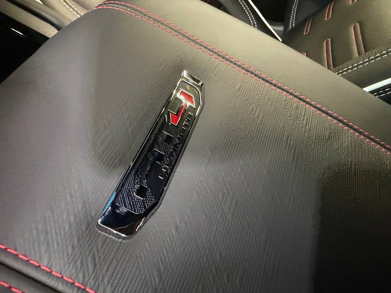 Used 2026 GMC Yukon AT4 Ultimate w/ LPO, Floor Liner Package AWD/4WD image 53
