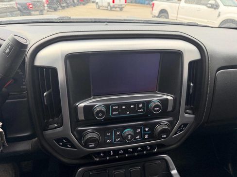 Used 2018 GMC Sierra 1500 SLT image 32
