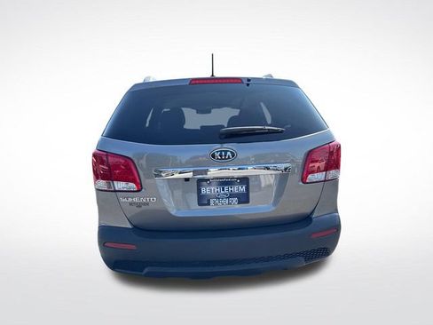 Used 2013 Kia Sorento LX w/ Convenience Pkg AWD/4WD image 4