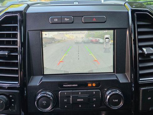 Used 2019 Ford F250 Lariat w/ Lariat Ultimate Package AWD/4WD image 24