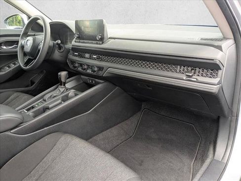 Used 2023 Honda Accord EX image 20