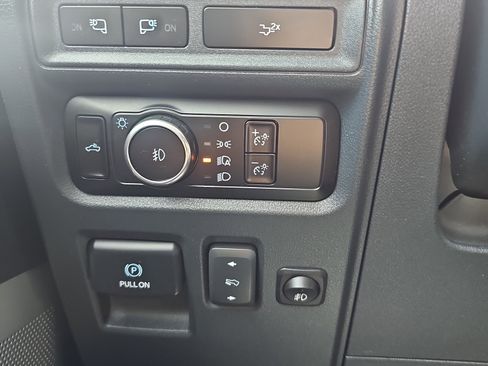 Used 2023 Ford F150 Lariat w/ Equipment Group 502A High AWD/4WD image 23