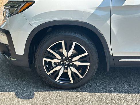 Used 2021 Honda Pilot Elite image 13