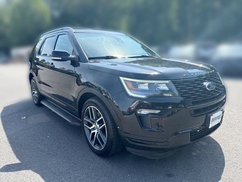 Used 2018 Ford Explorer Sport w/ Ford Safe & Smart Package AWD/4WD image 2