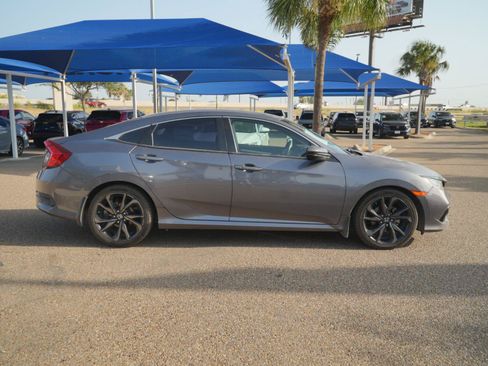 Used 2020 Honda Civic Sport image 4