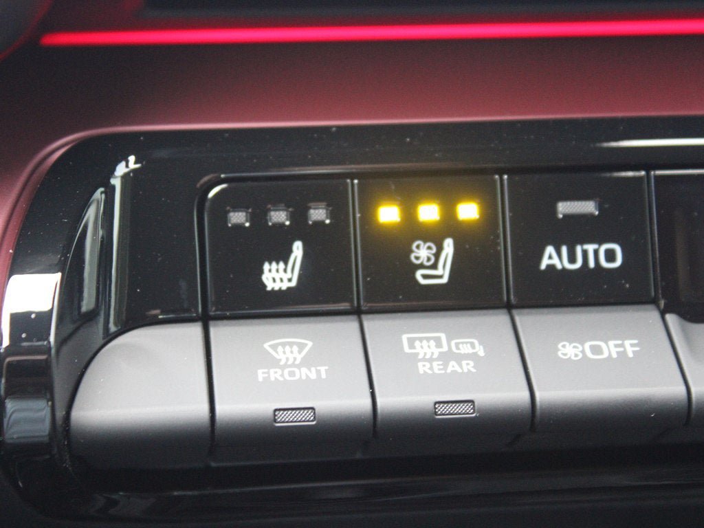 Used 2026 Toyota Prius Plug-In Hybrid w/ Limited Premium Package FWD image 14