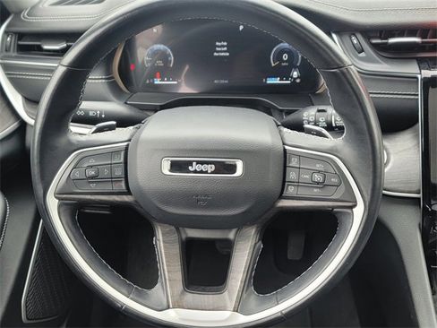 Used 2022 Jeep Grand Cherokee L Limited image 21