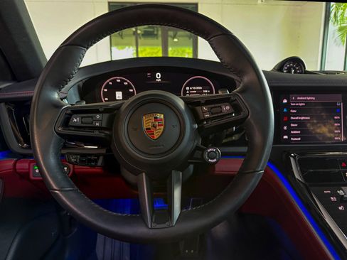 Used 2024 Porsche Panamera image 47