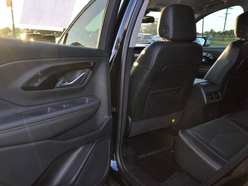 Used 2022 GMC Terrain AT4 w/ Tech Package image 12