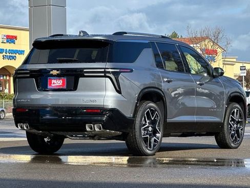 New 2026 Chevrolet Traverse High Country FWD image 5