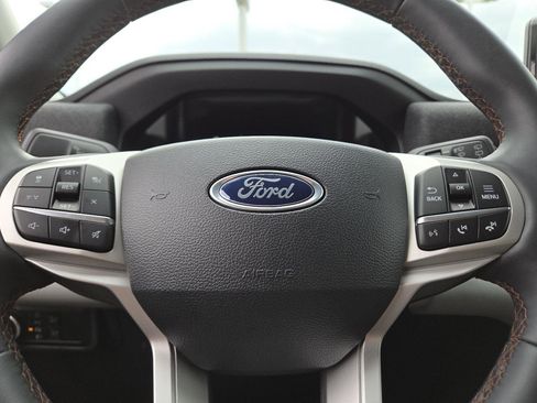 Used 2025 Ford Explorer Active w/ Active Comfort Package AWD/4WD image 20