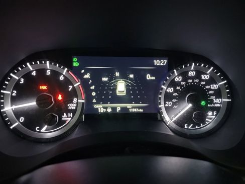 Used 2024 Toyota Highlander XLE image 18