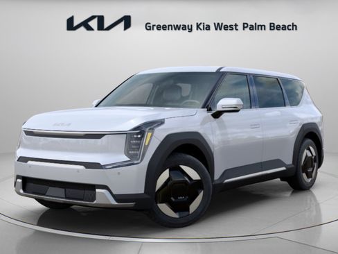 New 2026 Kia EV9 Light RWD image 3