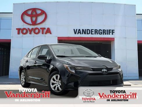 Certified 2025 Toyota Corolla LE FWD image 1