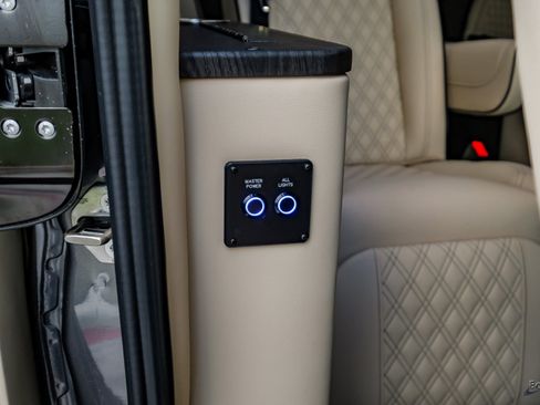 Used 2025 Mercedes-Benz Sprinter 3500 image 69