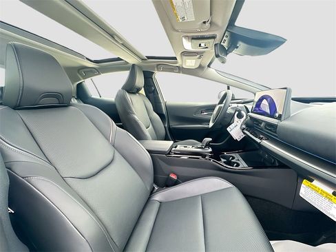 New 2026 Toyota Prius AWD image 27