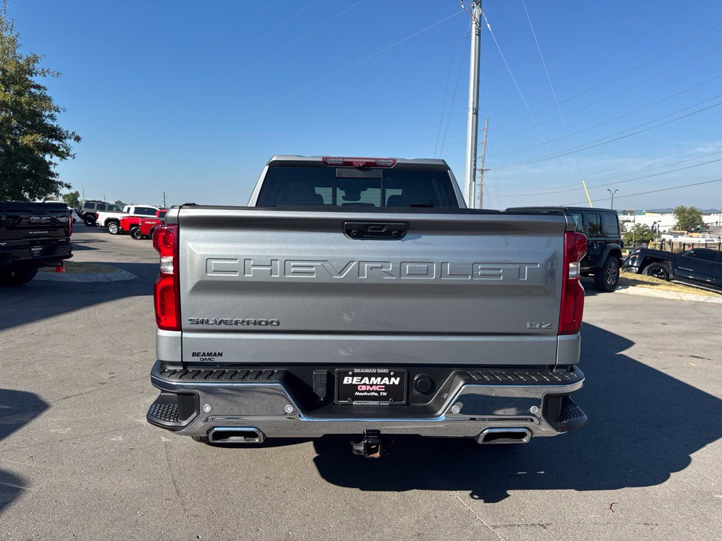 Used 2023 Chevrolet Silverado 1500 LTZ w/ LTZ Premium Package AWD/4WD image 8