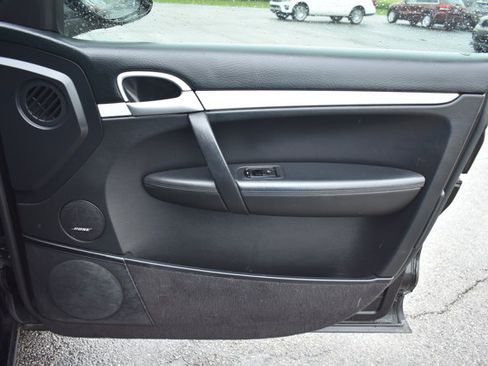 Used 2010 Porsche Cayenne AWD/4WD image 45