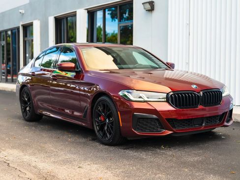 Used 2023 BMW 530i xDrive w/ Executive Package AWD/4WD image 4