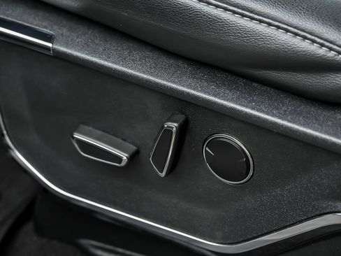 Certified 2023 Ford F150 Lariat w/ Equipment Group 502A High image 19