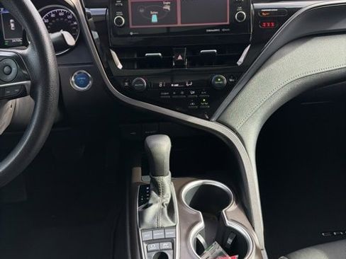 Used 2022 Toyota Camry LE w/ Audio Upgrade Package image 26