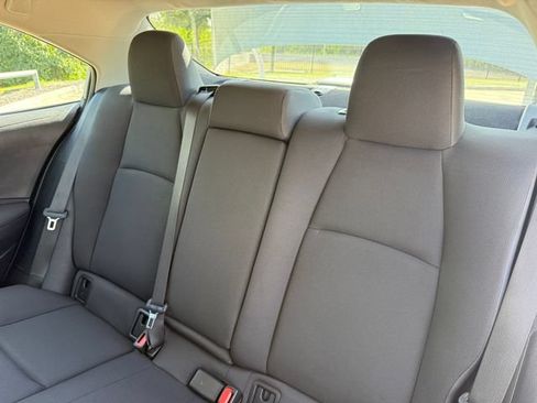 Used 2024 Toyota Corolla LE FWD image 29