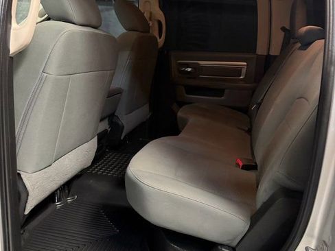 Used 2018 RAM 2500 SLT AWD/4WD image 10