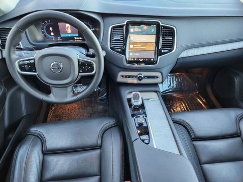 New 2025 Volvo XC90 T8 Ultra w/ Protection Package Premier image 2