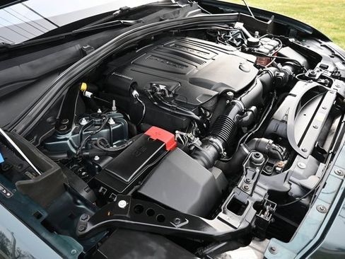 Used 2017 Jaguar F-PACE Prestige image 14