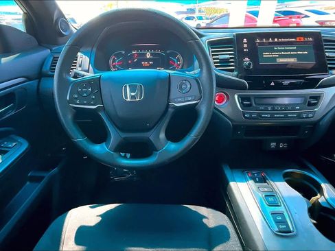 Used 2022 Honda Pilot Sport image 6