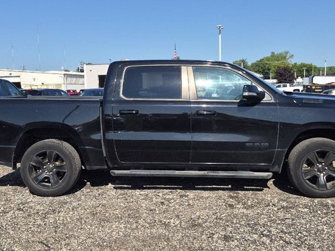 Used 2021 RAM 1500 Big Horn AWD/4WD image 3