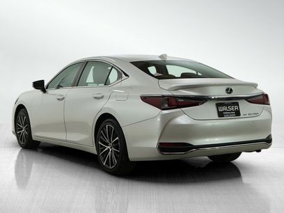 Used 2024 Lexus ES 250 w/ Premium Package