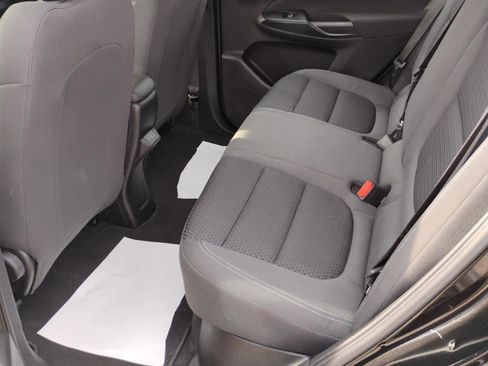 Used 2023 Chevrolet Bolt EUV LT FWD image 13
