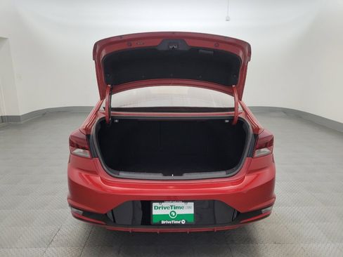 Used 2019 Hyundai Elantra SEL image 29