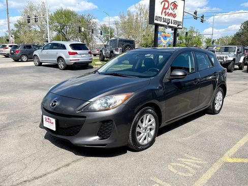 Used 2013 MAZDA MAZDA3 i Touring FWD image 2